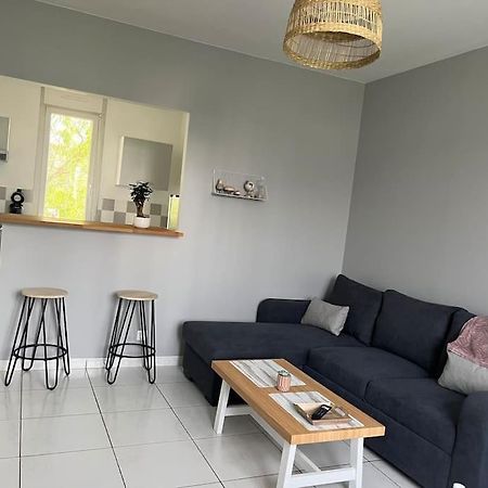 Logement 10 Minutes De Rouen Appartement Oissel Buitenkant foto